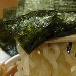 煮干し中華そば 一剣 - 海苔巻きも好き