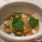 プチレストラン ブーケ・ド・フランス - あわび､アオリイカ､フカヒレを鮑の肝ソースとともに