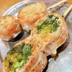 炭火野菜巻き串と餃子 博多うずまき - 肉巻き２点