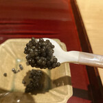 銀座 しのはら - スプーンで一口で食べてくださいとしのはら大将
                                