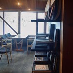 ビトウィーン ザ ブレッド - 