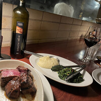 カルネジーオ イースト - 