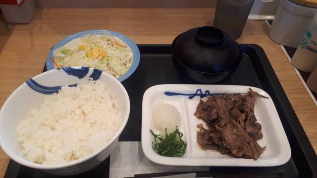 松屋 上山店 - かみのやま温泉（牛丼）の写真