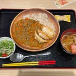 Okinawa Suro Fudo U Miya - 餃子カレー定食