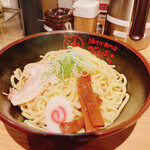 油そば専門店 ぶらぶら 新宿店 - 