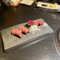 焼肉 しんうち 神楽坂 - 