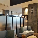 ゴトウ ツバキ ホテル - フロント前のロビー