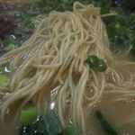 Hakatanagahamaramembotan - 麺アップ