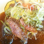 馬肉ステーキ　断面