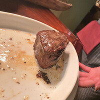 カルネジーオ イースト - 