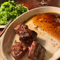 カルネジーオ イースト - 