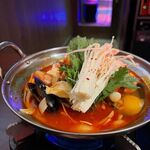 マヤクポチャ - スンドゥブチゲ　980円