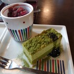 Kagonoya - 翡翠。抹茶のチーズケーキ、白玉あずき