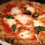 オステリア・ピッツェリア アルベロ - 