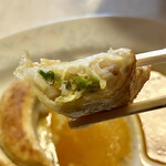 鎌倉赤坂飯店 - 肉肉しくない餡