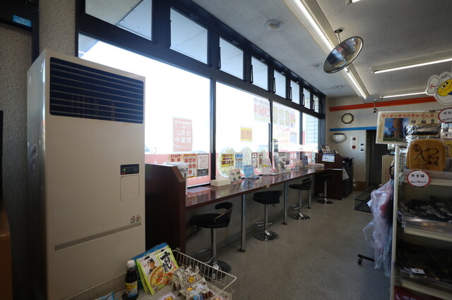 NHKの72アワーズで取り上げられたコンビニ。 : タイエー 西浜店の写真