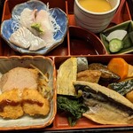 195844272 - 松花堂弁当。1,500円なり