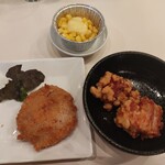 Yakiniku Juujuu Karubi - メンチカツ、唐揚げ、コーンバター