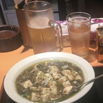 新香港屋台 - 激辛麻婆豆腐絶品です　ヘパリーゼ持参で飲んで食べました