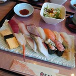 Tomizushi Kasugatei - お寿司が13貫
