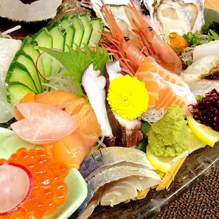 Approximately 50 types of grand menu, all handmade ◎ Local ingredients are used.