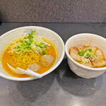 石山商店 - 海老だし味噌らーめん」¥850＋「ミニチャーシュー丼」¥350