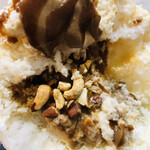 こひる庵 - 中にはナッツがたくさん！ほんとにたくさんでザクザク食感大好きです♡