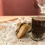 緒方 - 鮑と牛蒡の薄揚げ。めっちゃうまい