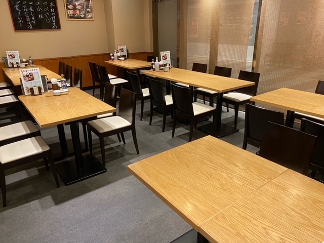 Hina Zushi Shinjukuairandotawa photo 5