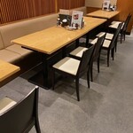 雛鮨 - 店内テーブル席
