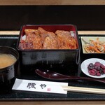 Buta To Sake - 豚バラ並盛のセット