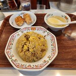 Gyouza No Oushou - チャーハンセット、餃子はちょいと後から