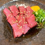 焼肉ホルモン大衆酒場 真 肉焼屋 - 