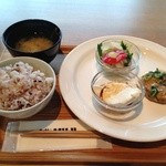 カフェ＆ミール ムジ - 選べるデリ、おかず3品　ご飯・お味噌汁又はスープ付　780円