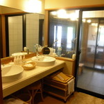 仙郷樓 奥の樹々 - 