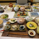 仙郷樓 奥の樹々 - ここから朝ごはん～