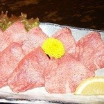 Shichirin Yakiniku Sumiya - 特選特上塩タン：レギュラー：2,100円