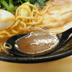 ラーメン 三亀 - スープ