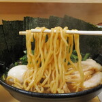 ラーメン 三亀 - 麺リフト