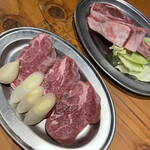 網焼きジンギスカン 羊肉酒場 悟大 - 肩ロース　ラムチョップ