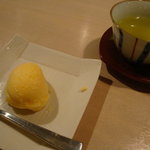 薮原十区 - 地鶏の卵のアイスクリーム 