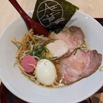 大江戸フードホール - 江戸前淡麗「極」醤油拉麺