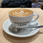 Excelsior Caffé - カフェラテ