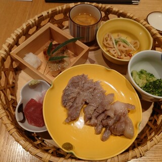 ニホンの食卓 つくみ_1