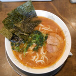 しょうゆとんこつラーメン 匠家 - しょうゆとんこつラーメン…800円