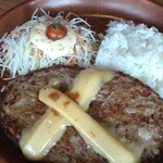 びっくりドンキー - 料理写真:チーズバーグディッシュ 300g