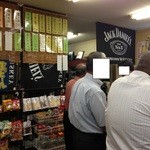 佐野屋 - 常連さんで満席の様子