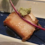 伊藤家のつぼ STAND SUSHI BAR - 煮鮑(2013/5)