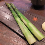 伊藤家のつぼ STAND SUSHI BAR - アスパラガス(2013/5)