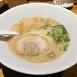 Hakata Ippuudou - 博多とんこつラーメン